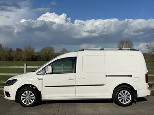 Volkswagen Caddy Maxi 2.0 Caddy MAXI C20 Highline TDI Semi-auto 6dr