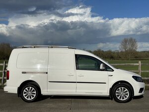 Volkswagen Caddy Maxi 2.0 Caddy MAXI C20 Highline TDI Semi-auto 6dr