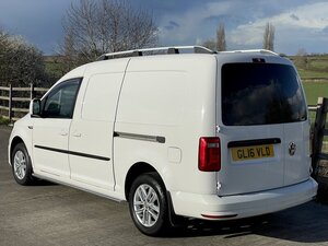 Volkswagen Caddy Maxi 2.0 Caddy MAXI C20 Highline TDI Semi-auto 6dr