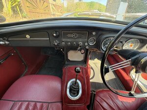 MG MGB  GT Overdrive 