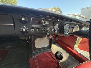 MG MGB  GT Overdrive 
