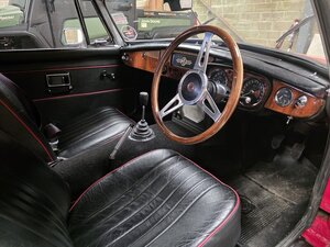 MG MGB GT Roadster