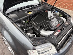 Audi RS 6 4.2 RS 6 Quattro AUTO 5dr