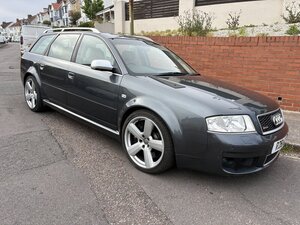 Audi RS 6 4.2 RS 6 Quattro AUTO 5dr