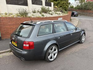 Audi RS 6 4.2 RS 6 Quattro AUTO 5dr