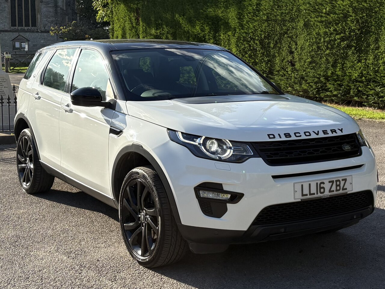 Land Rover Discovery Sport 2.0 Discovery Sport Black HSE TD4 AUTO 5dr