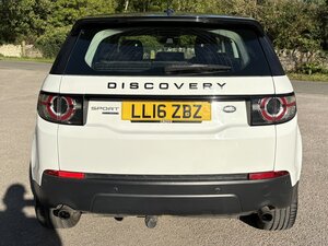 Land Rover Discovery Sport 2.0 Discovery Sport Black HSE TD4 AUTO 5dr