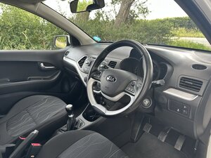Kia Picanto 1.0 Picanto VR7 5dr