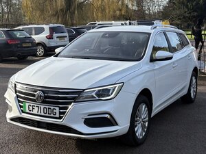 MG MG5 MG5 Exclusive LONG Range EV 5dr