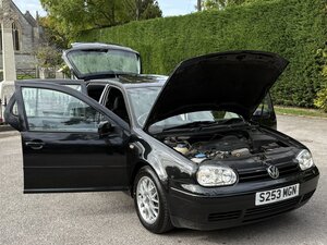 Volkswagen Golf 1.8 GOLF GTI Turbo 5dr