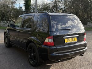 Mercedes-Benz M-Class 5.4 ML55 AMG AUTO 5dr
