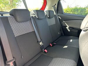 Toyota Yaris 1.3 Yaris ICON Vvt-i 5dr