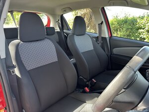 Toyota Yaris 1.3 Yaris ICON Vvt-i 5dr
