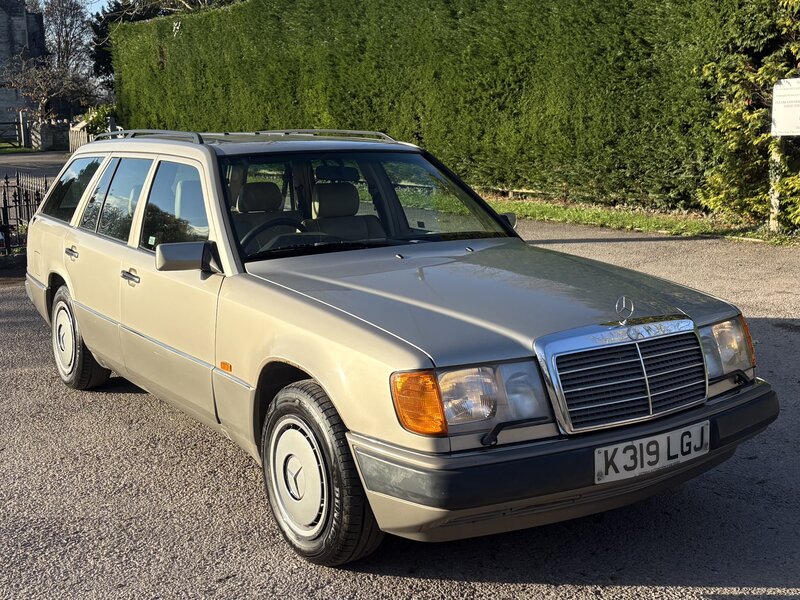 Mercedes-Benz 230 2.3 230te AUTO 5dr