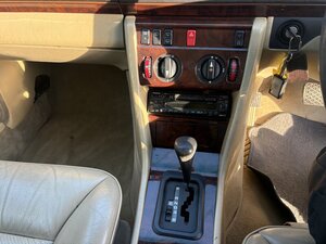 Mercedes-Benz 230 2.3 230te AUTO 5dr
