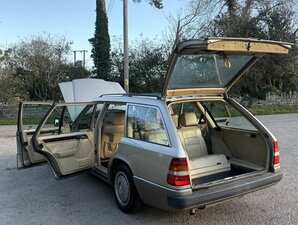 Mercedes-Benz 230 2.3 230te AUTO 5dr