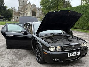 Jaguar XJ 2.7 XJ Sovereign V6 LWB AUTO 4dr