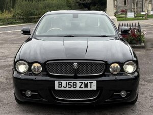 Jaguar XJ 2.7 XJ Sovereign V6 LWB AUTO 4dr
