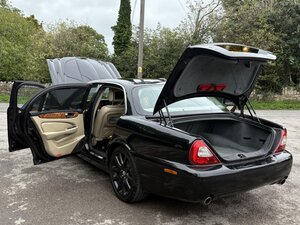 Jaguar XJ 2.7 XJ Sovereign V6 LWB AUTO 4dr