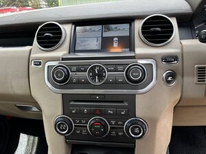 Land Rover Discovery 5.0 V8 Petrol TO HSE Luxury SPEC
