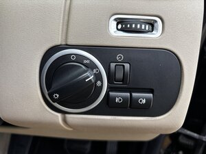 Land Rover Discovery 5.0 V8 Petrol TO HSE Luxury SPEC