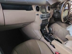 Land Rover Discovery 5.0 V8 Petrol TO HSE Luxury SPEC