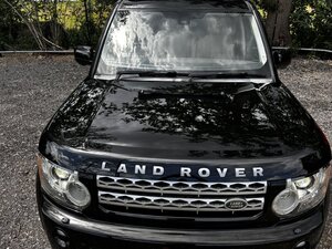 Land Rover Discovery 5.0 V8 Petrol TO HSE Luxury SPEC