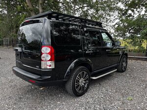Land Rover Discovery 5.0 V8 Petrol TO HSE Luxury SPEC