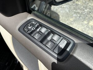 Land Rover Discovery 5.0 V8 Petrol TO HSE Luxury SPEC