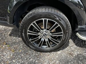 Land Rover Discovery 5.0 V8 Petrol TO HSE Luxury SPEC