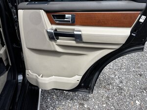 Land Rover Discovery 5.0 V8 Petrol TO HSE Luxury SPEC