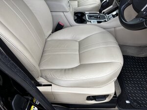 Land Rover Discovery 5.0 V8 Petrol TO HSE Luxury SPEC