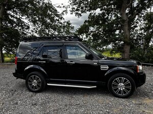 Land Rover Discovery 5.0 V8 Petrol TO HSE Luxury SPEC