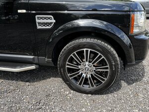 Land Rover Discovery 5.0 V8 Petrol TO HSE Luxury SPEC