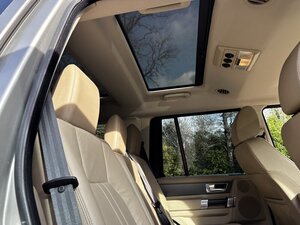 Land Rover Discovery TO HSE Luxury SPEC