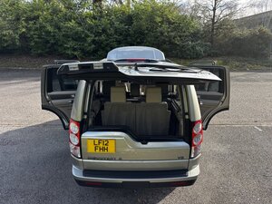 Land Rover Discovery TO HSE Luxury SPEC