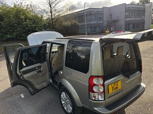 Land Rover Discovery TO HSE Luxury SPEC
