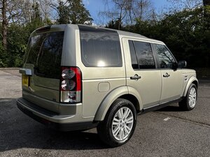 Land Rover Discovery TO HSE Luxury SPEC