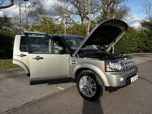 Land Rover Discovery TO HSE Luxury SPEC