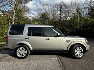 Land Rover Discovery TO HSE Luxury SPEC