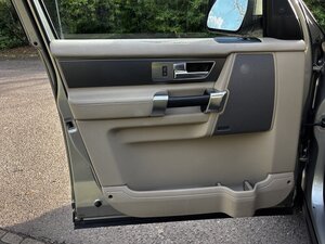 Land Rover Discovery TO HSE Luxury SPEC