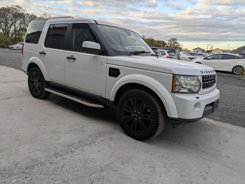 Land Rover Discovery 5.0 V8 Petrol TO HSE Luxury SPEC 