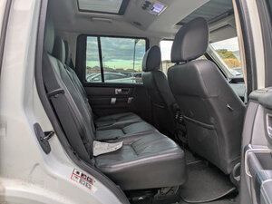 Land Rover Discovery 5.0 V8 Petrol TO HSE Luxury SPEC 