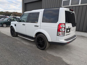 Land Rover Discovery 5.0 V8 Petrol TO HSE Luxury SPEC 