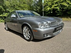 Jaguar XJ X358 SWB Sovereign