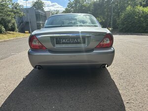 Jaguar XJ X358 SWB Sovereign