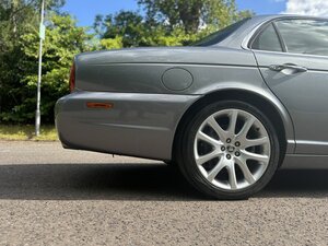 Jaguar XJ X358 SWB Sovereign