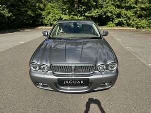 Jaguar XJ X358 SWB Sovereign