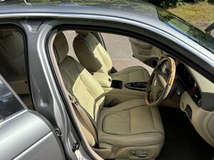 Jaguar XJ X358 SWB Sovereign