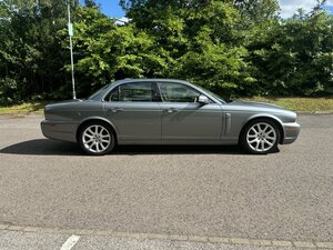 Jaguar XJ X358 SWB Sovereign